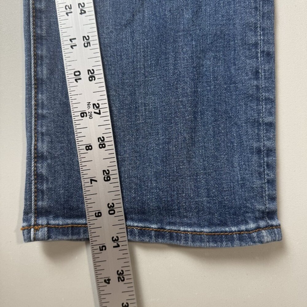 DRIFTWOOD Kelly Women's high rise Straight-Leg slim cut Jeans in Washed Blue - Picture 7 of 9